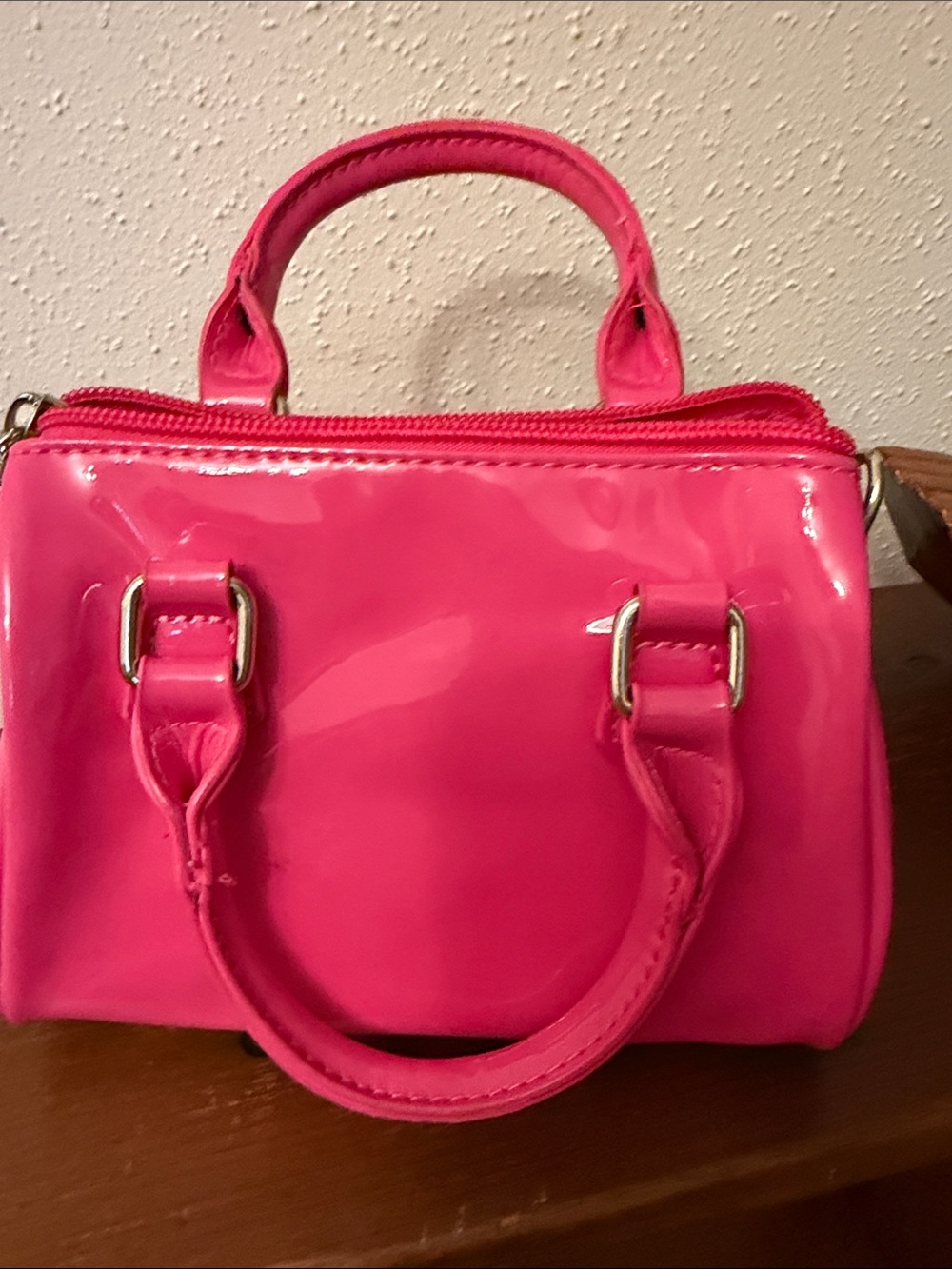 Barbie Hot Pink Patent Mini Handbag with Chain - Picture 4 of 7